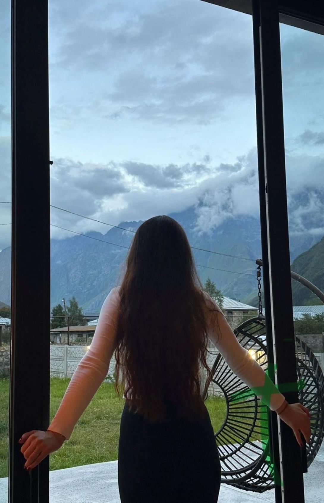 Alpine Escape Kazbegi Villa Екстериор снимка