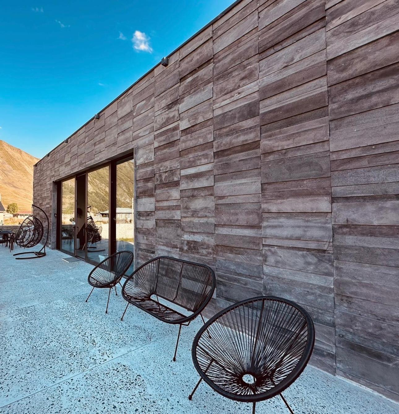 Alpine Escape Kazbegi Villa Екстериор снимка